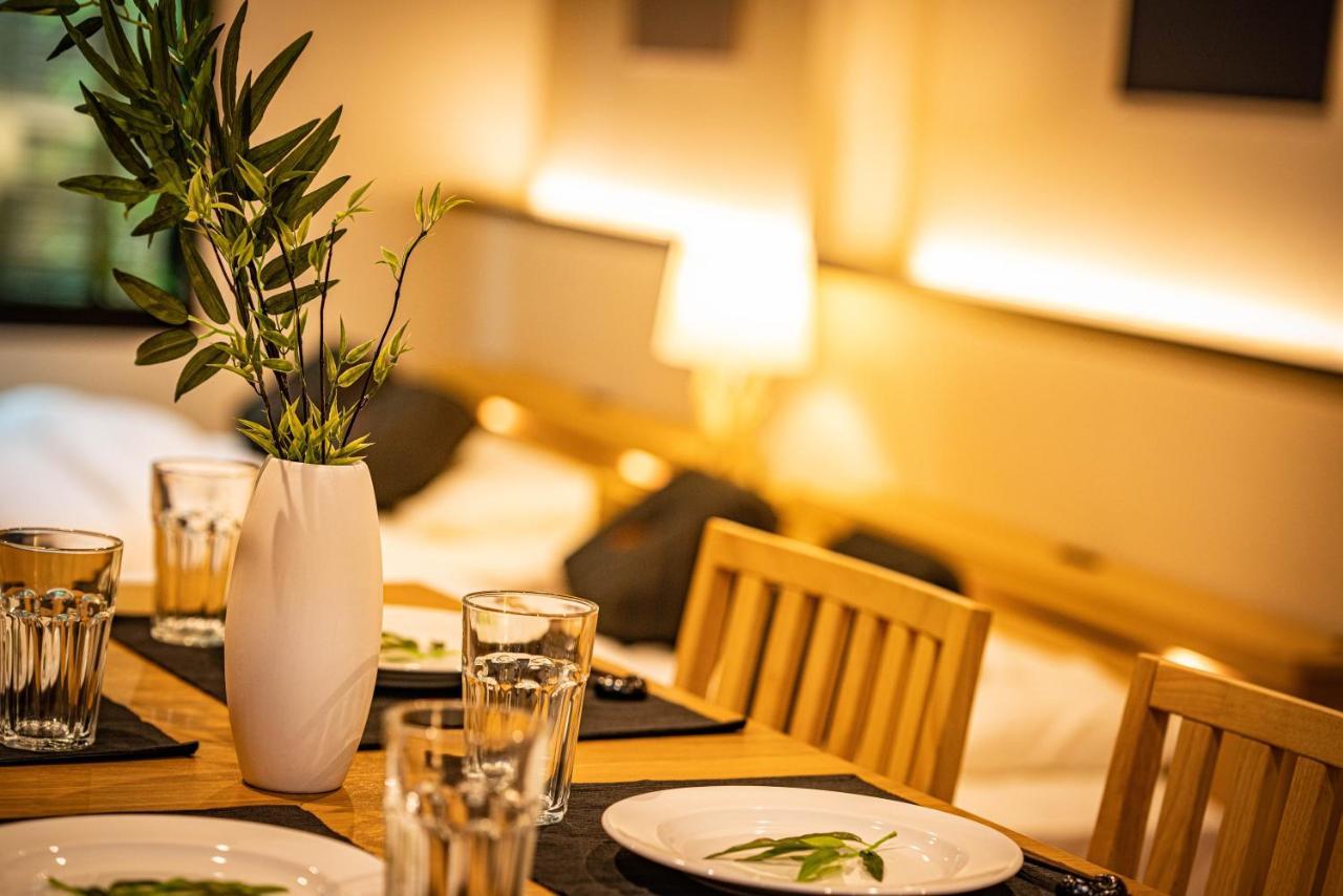 East One Higashishinjuku Lejlighedshotel Tokyo Eksteriør billede